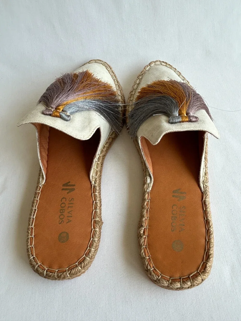 Silvia Cobos Sunrise Mules Womens 8.5 Ivory Multicolor Tassels Sandals Slides